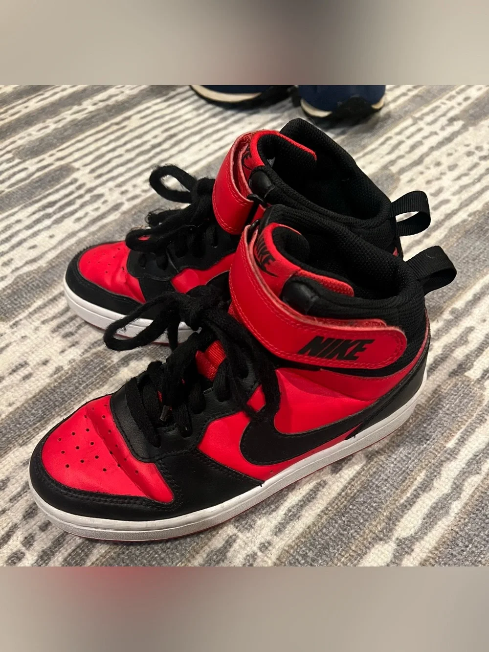 Nike Kids High-Top Sneakers in Red and Black